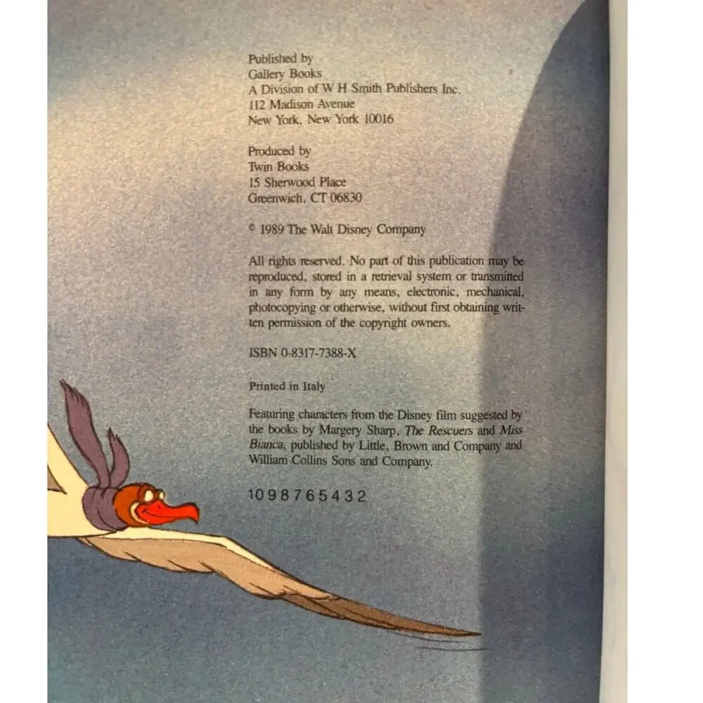 Vintage 1989 Walt Disney Classics, The Rescuers Book, HC